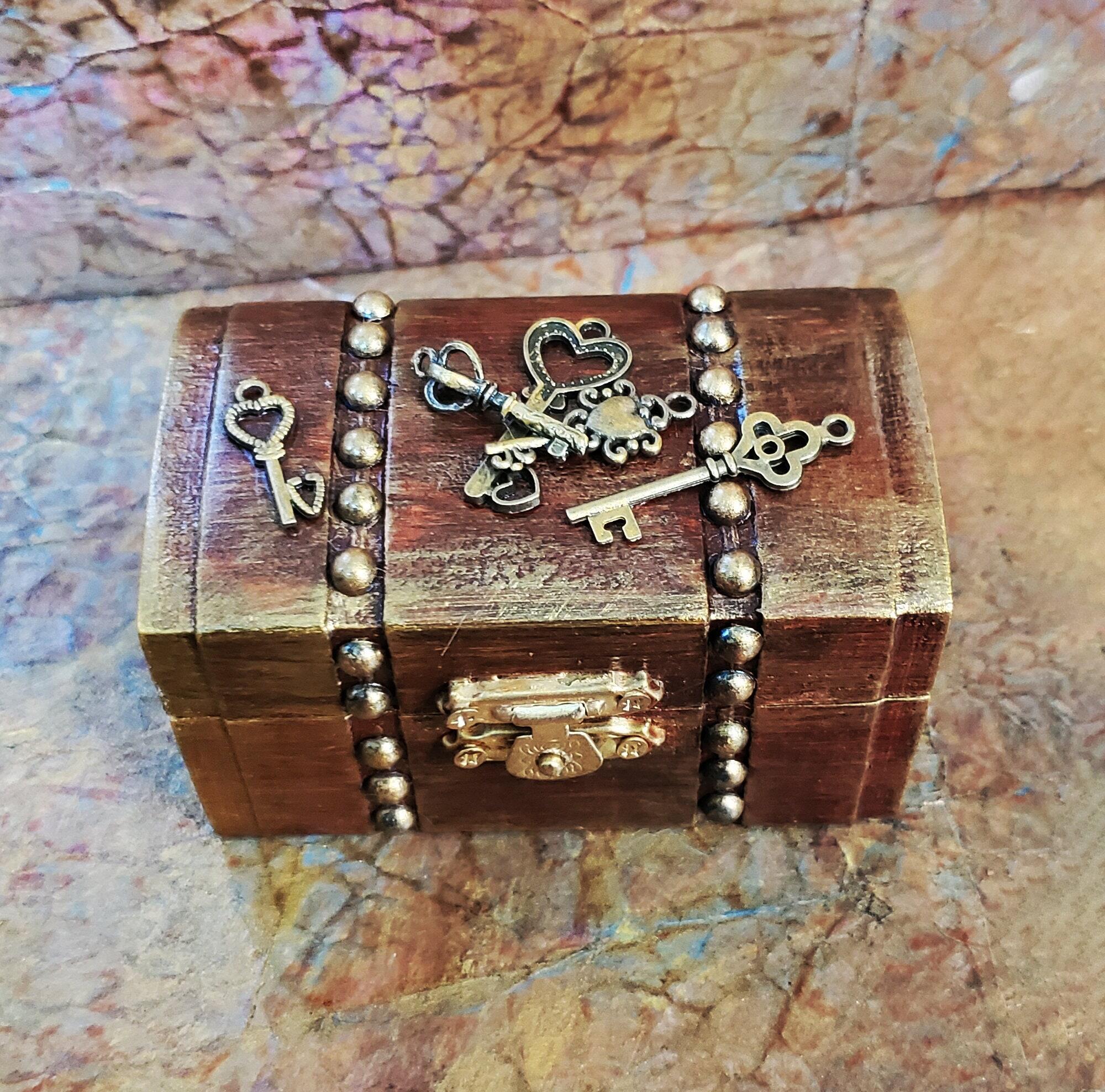 Vintage Golden Treasure Chest Jewelry Box - Perfect For Weddings