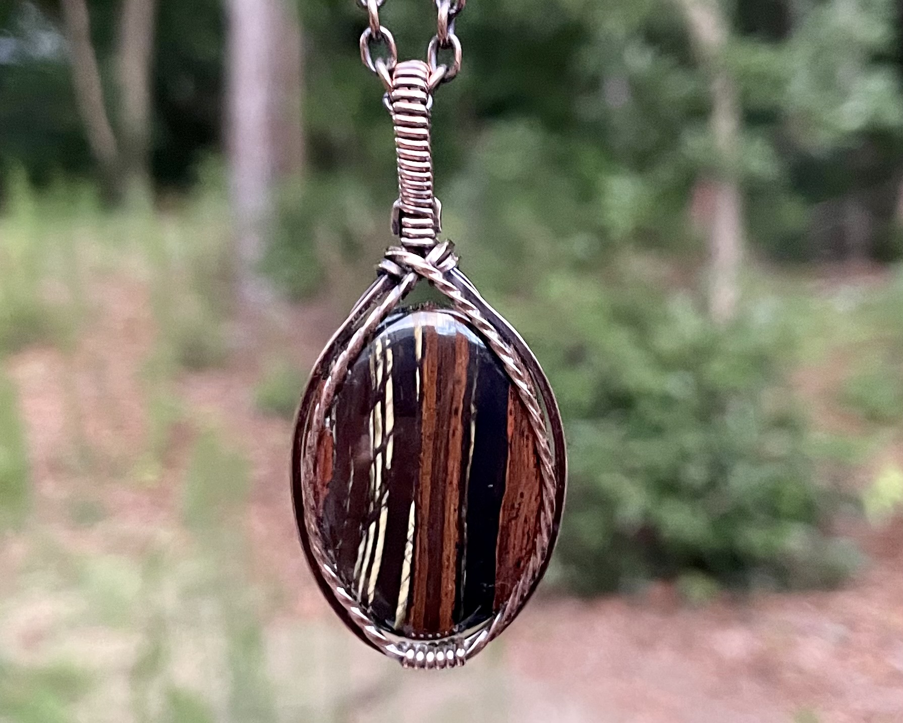 How to wire wrap a cabochon pendant. - Handmade Jewelry