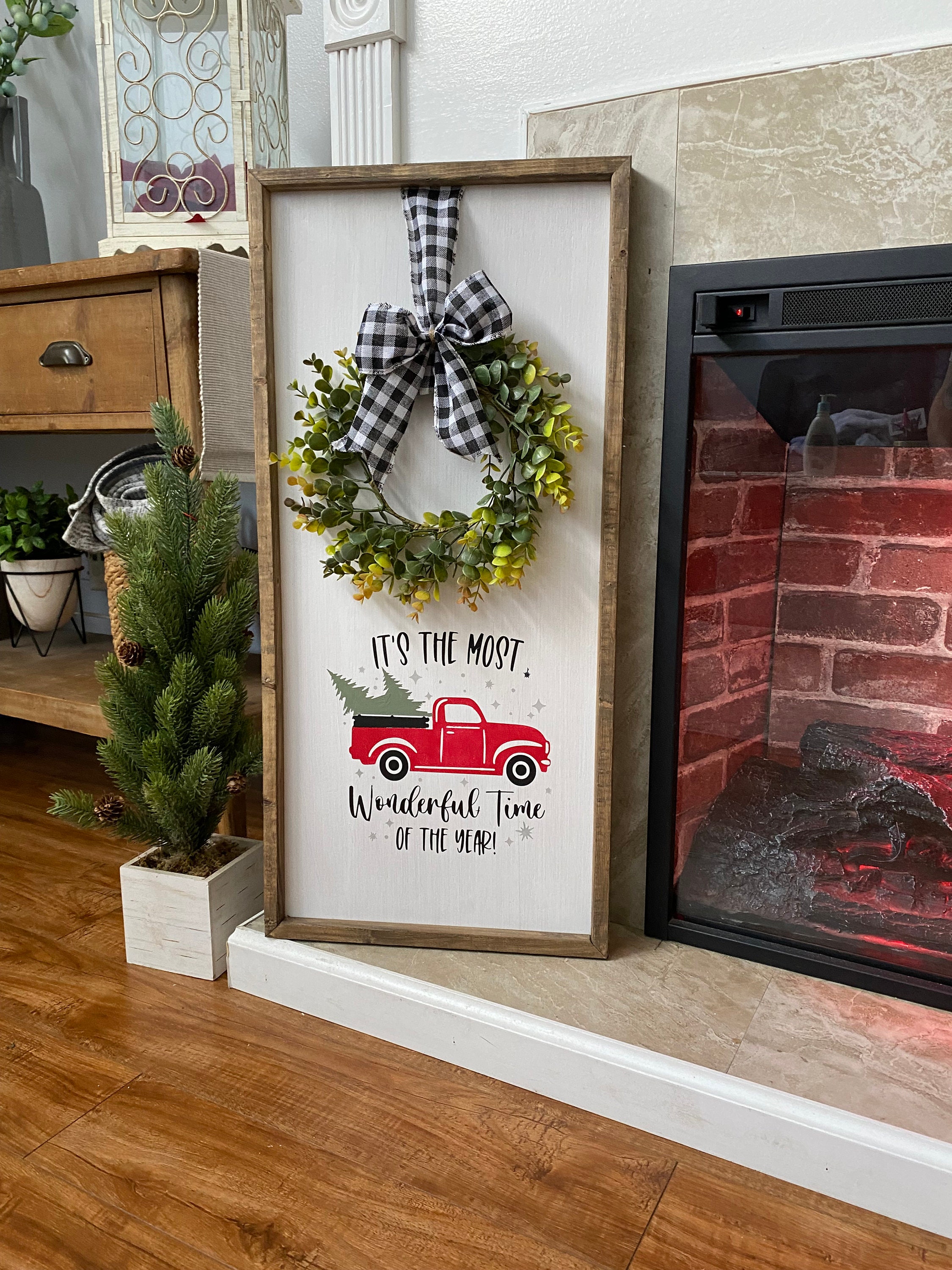 Products Vintage Truck decor with Wreath and Frame, Farmhouse Wood