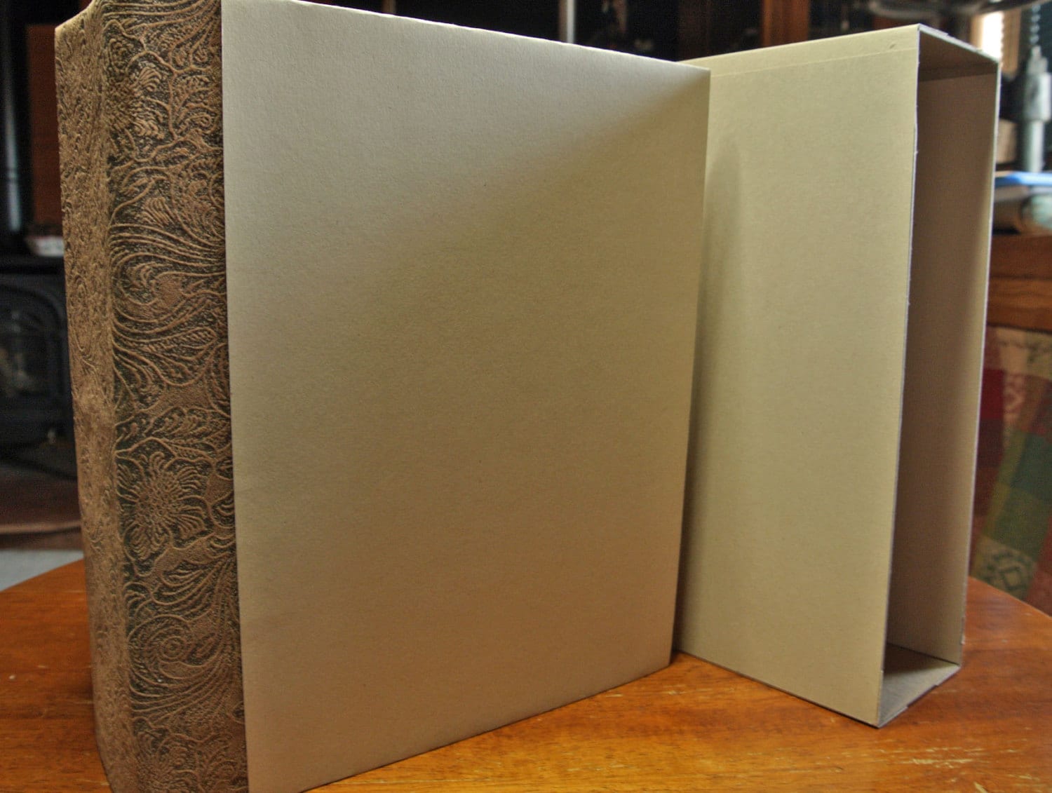  Blank Scrapbook, Long Chipboard Album, Junque Journal, 6 (or  more) Page photo album, 8 3/8 x 4 1/4 (10 Page Album) : Handmade Products