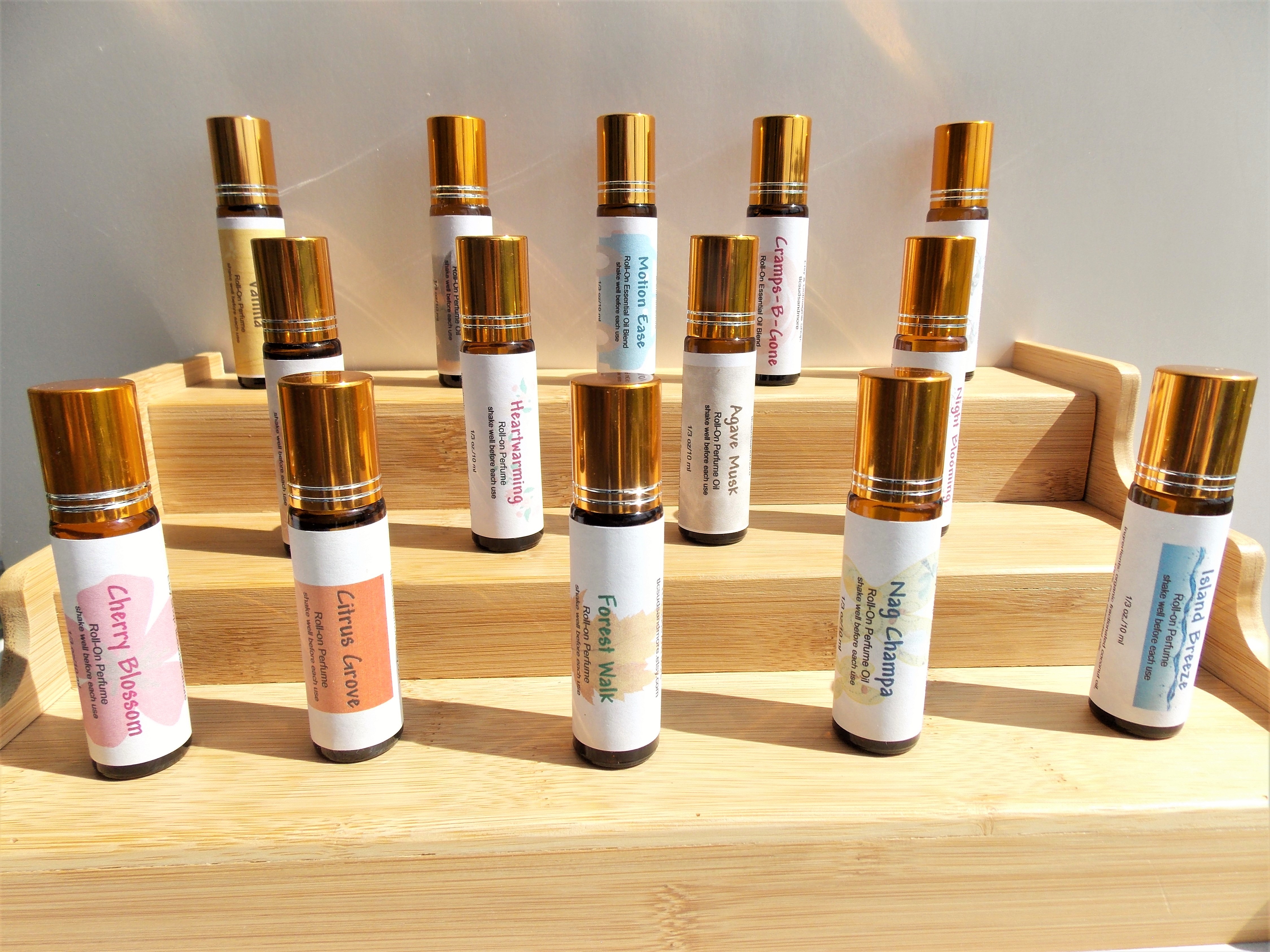 Natural Amber Perfume Oil, 100% Pure Essential Oil Blend, Aromatherapy  Blends, All Natural Essential Oils, Vanilla Orange Caramel 
