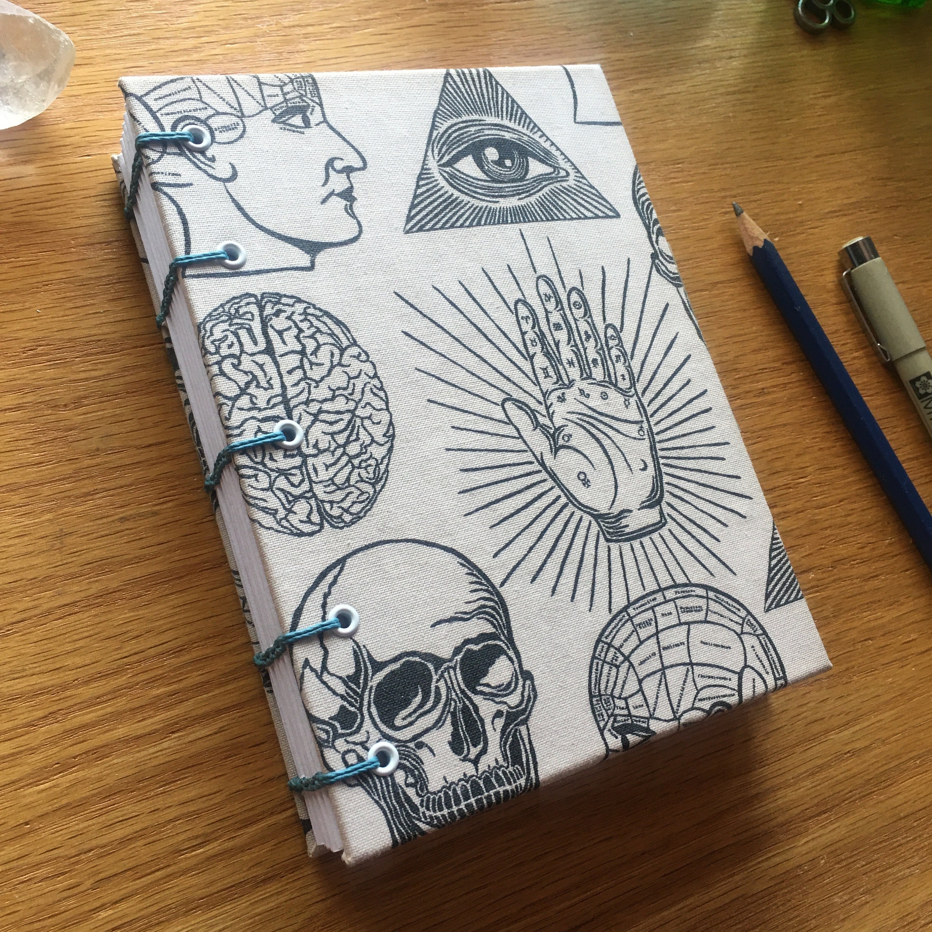 Sketchbook: Aesthetic Patterned Cover| Blank Pages for Drawing, Doodling,  or Sketching