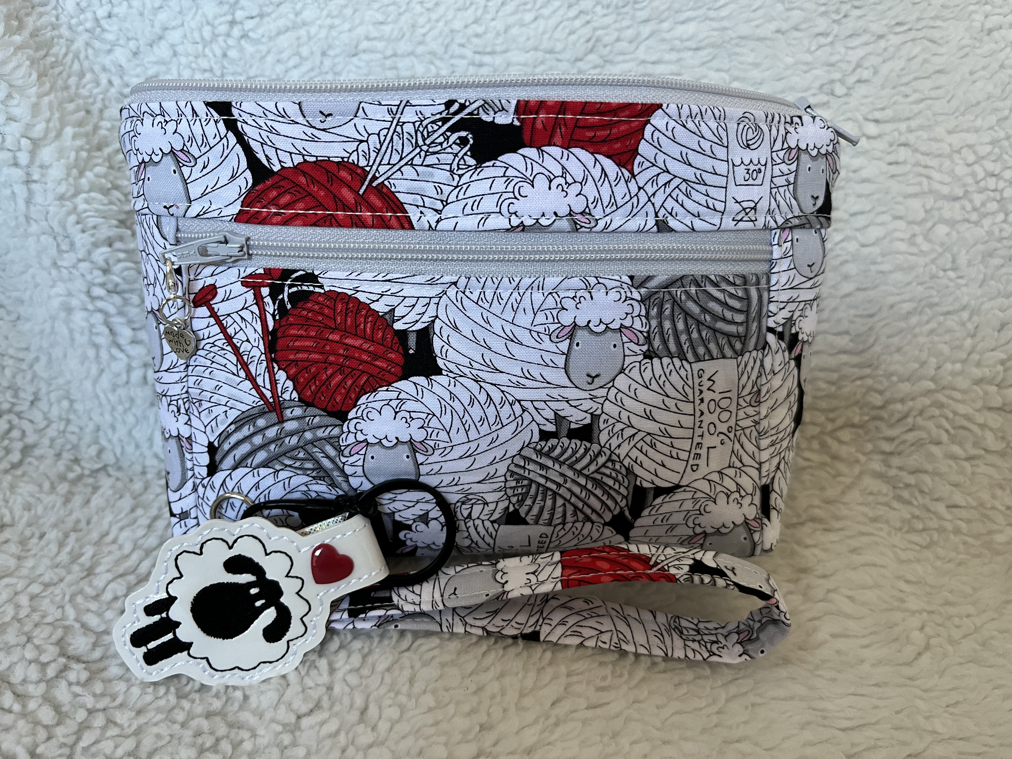 Sheep small zipper bag