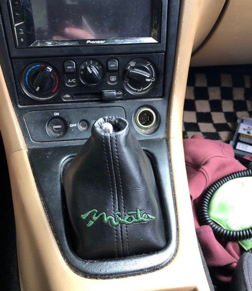 Gear Stick Gaiter Leather ST Lime Green Embroidery