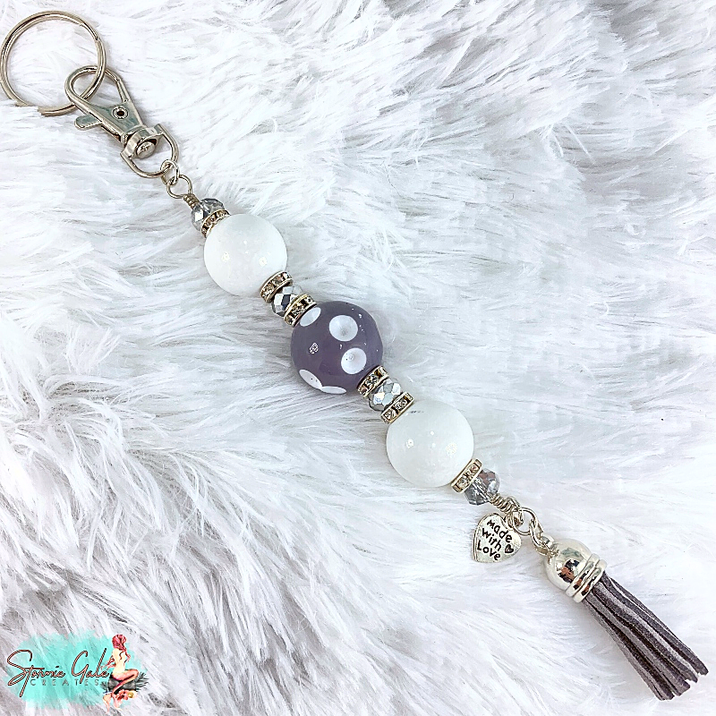 Clothing & Accessories :: Bags & Purses :: Grey/White Zipper Pull Charm