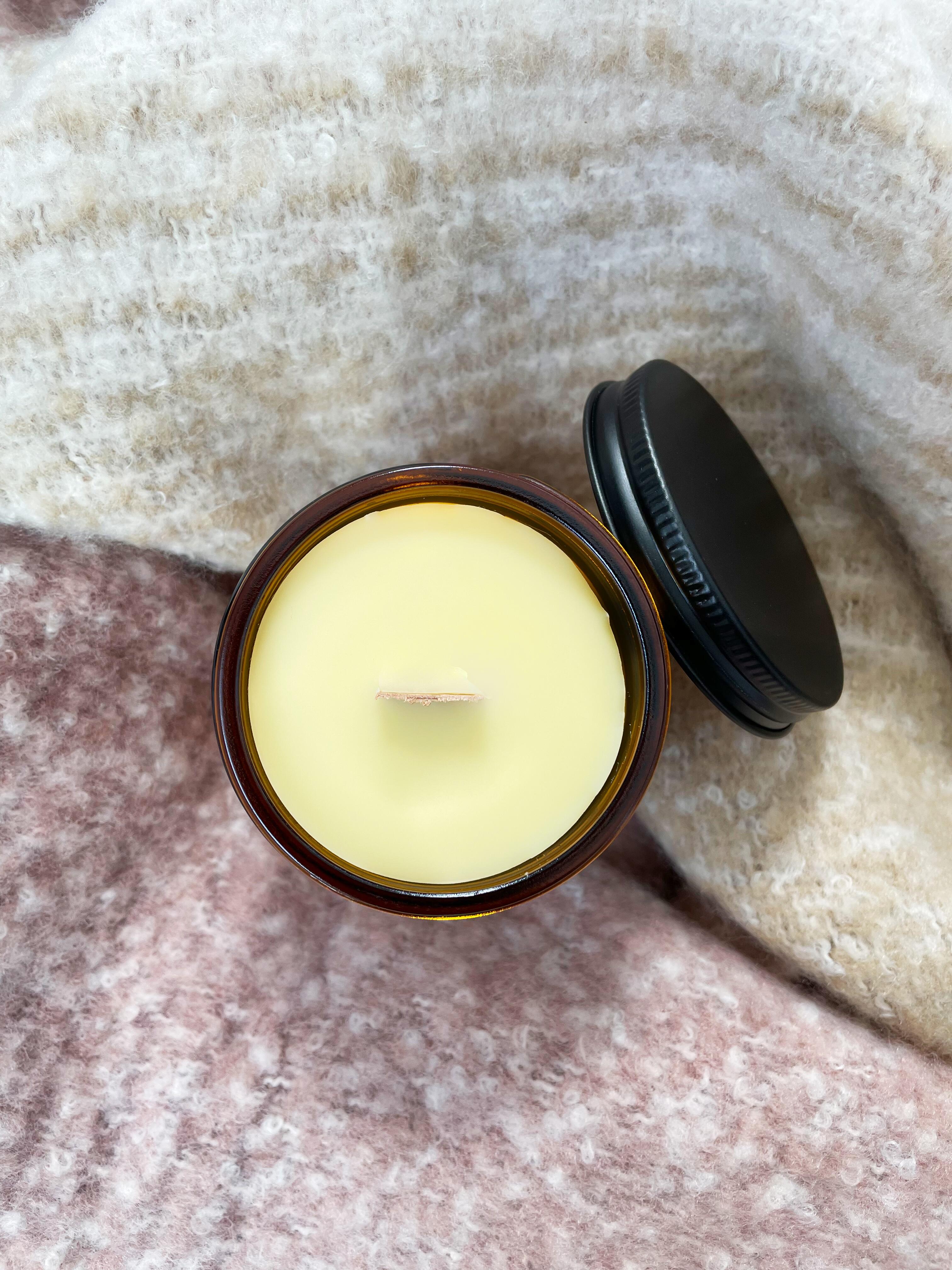 Beeswax Candle with Essential Oils and Crackling Wooden Wick