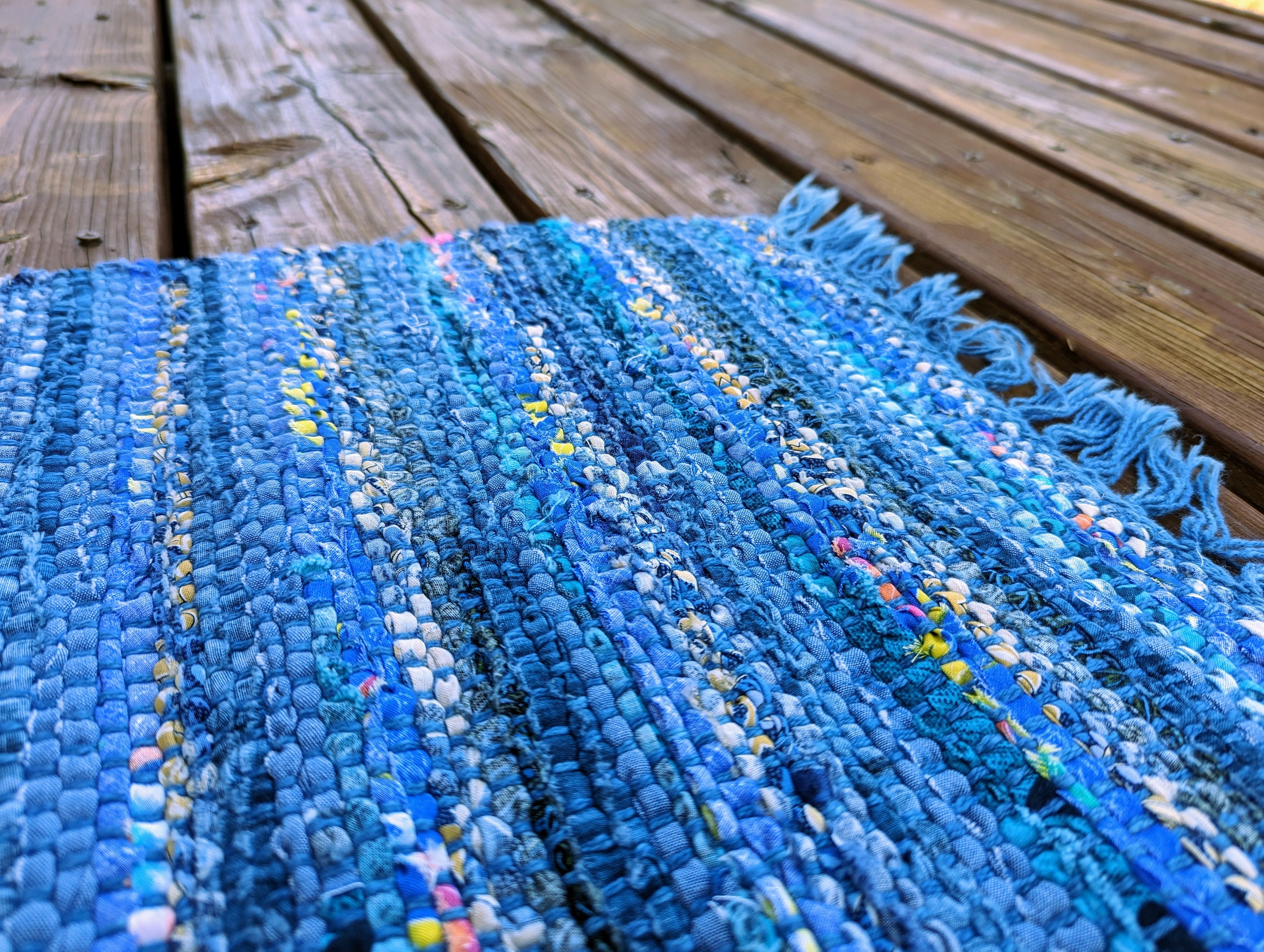Products Woven Rag Rug 20 x 42 in. Washable Secondhand Fabric