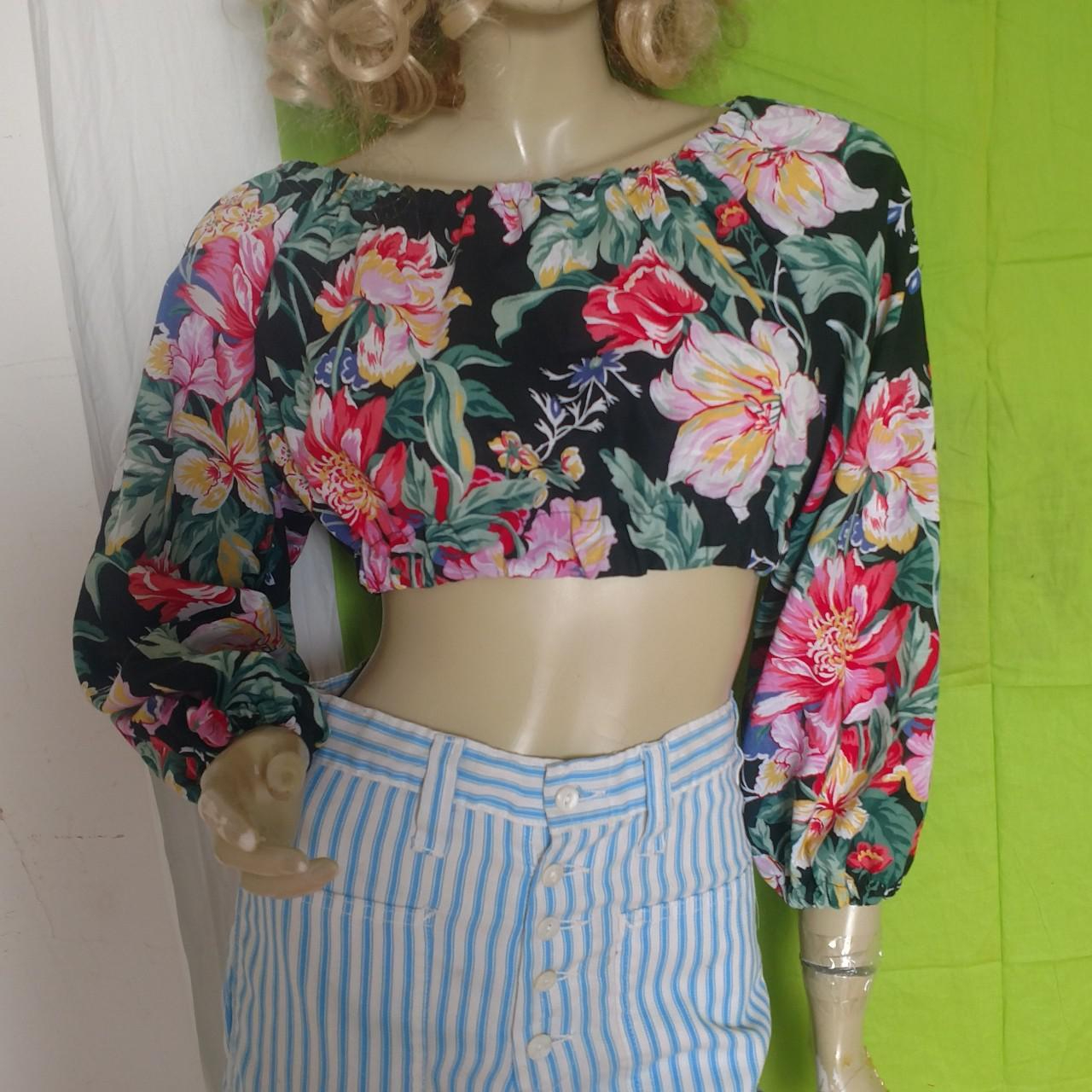 Clothing & Accessories Crop top Flowers M to L by Herman