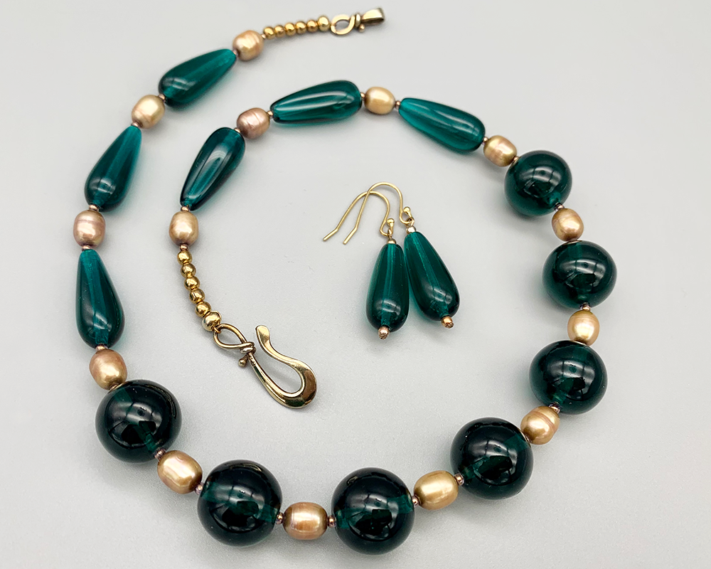 Necklace set | Vintage teal green glass rounds and teardrops, gold freshwater pearls