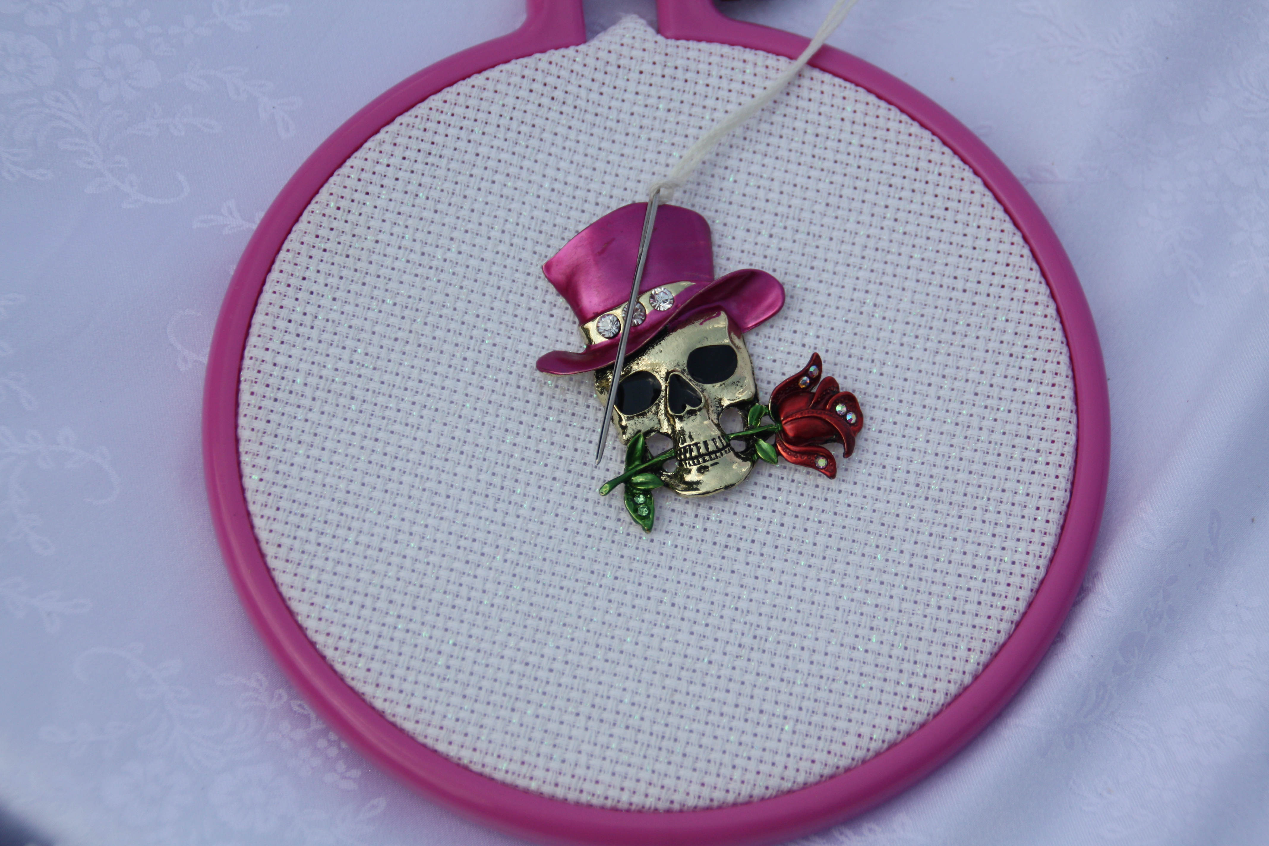 Pretty Creepy Needle Minder Magnetic for Cross Stitch, Embroidery, or  Creepy Decorative Magnet - Pretty Needle Minder